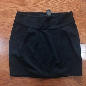 Mini skirt with pockets